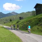 ein-klassischer-mountainbike-uberholt-uns-das-lassen-wir-ausnahmsweise-durchgehen