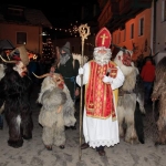 nikolaus-mit-krampussen-in-grossarl