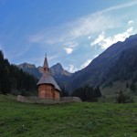 Die Aigenalmkapelle nahe der Paulhütte. Vom "Ruheplatzl" im Skigebiet kann man sie gut sehen.