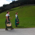 Anita und Anja kommen als letzte an - alle sind gut angekommen