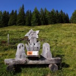 "Almgeheimnisse" treffen auf Rastbankerl am Salzburger Almenweg