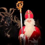 Nikolaus und Krampus - der eine beschenkt die Braven, der andere bestraft die Schlimmen ...