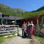 Endlich am Ziel der Wanderung - bei Greti auf der Kreealm