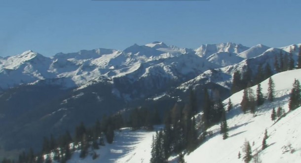 Blick von der Bergstation Harbach Richtung Süden und in die Berge des Nationalpark Hohe Tauern - Bild vom 21. 04. 2016