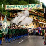 Ehrensalve der Großarler Bauernschützen