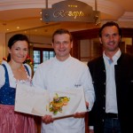 Küchenmeister Christian Gaspar mit den Wirtsleuten Elisabeth und Sepp Kendlbacher