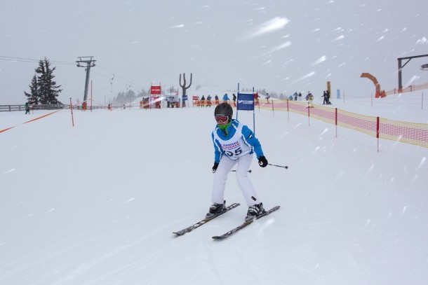 Unsere sportlichen Skidamen trotzten Wind und Wetter