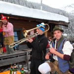 Stimmung, Tanz und Spaß bei der Zapfenbar