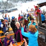 Stimmung, Tanz und Spaß bei der Zapfenbar