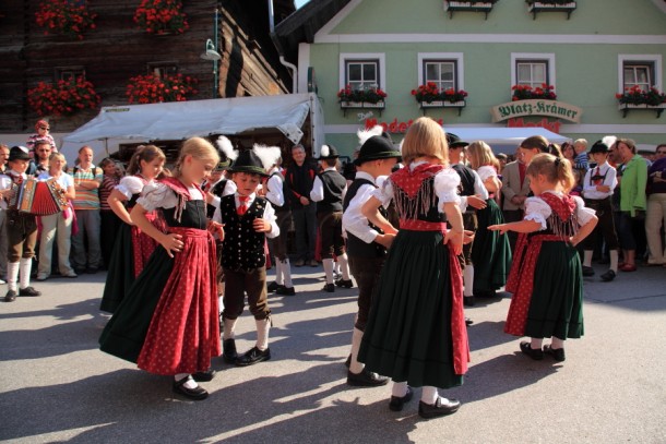 Volkstanz- und Schuhplatterlergruppe