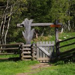 Einstieg in den Wanderweg zur Filzmoosalm am Salzburger Almenweg