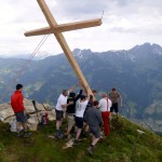 Kreuz aufstellen am Saukarkopf