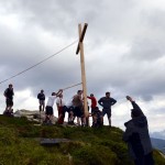 Kreuz aufstellen am Saukarkopf