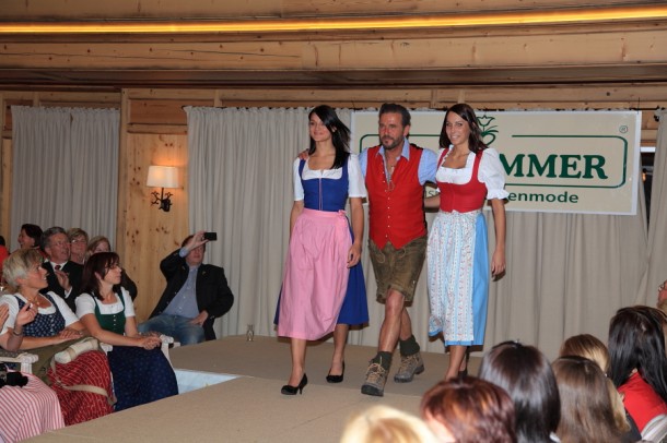 Dirndl und Lederhose - wenns passt, dann passts