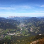 Blick vom Heukareck auf Schwarzach, St. Veit und St. Johann