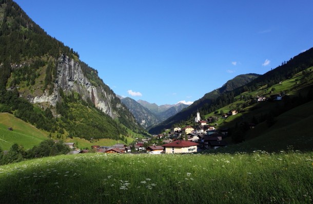 Abendsonne über´m Bergsteierdorf Hüttschlag