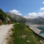 Während ich oben am Berg ganz allein war, kommen mir hier zahlreiche Wanderer entgegen.