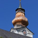 Herrlich steht er nun wieder da, der sanierte Turm