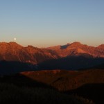 "Spot an": die letzten Sonnenstrahlen erleuchten die Radstädter Tauern