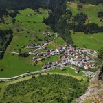 Vom Ausstieg hat man einen grandiosen Blick auf das Bergsteigerdorf Hüttschlag