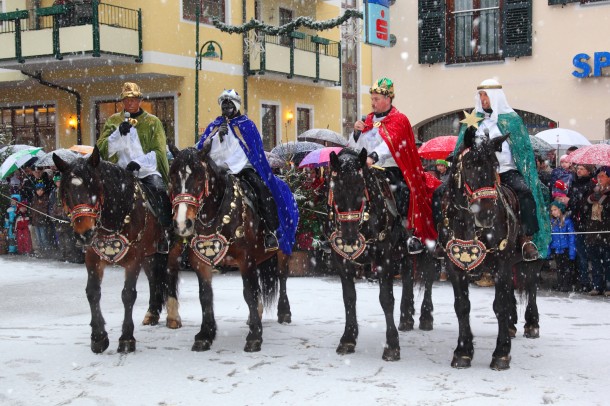 Jänner 2014: Treffen der berittenen Hl. 3 Könige in Großarl, hier die Gruppe aus Hüttschlag