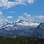 Blick vom Kreuzeck zur Hochalmspitze - auch "Tauernkönigin" genannt und mit 3.360 m höchster Berg der Ankogelgruppe