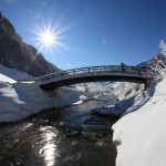 Die Rad- und Wanderwegbrücke überspannt die Großarler Ache