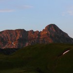 Auch der Draugstein erstrahlt bereits im ersten Sonnenlicht