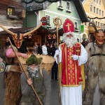 Nikolaus, Waldmandl und Krampus am Adventmarkt in Großarl