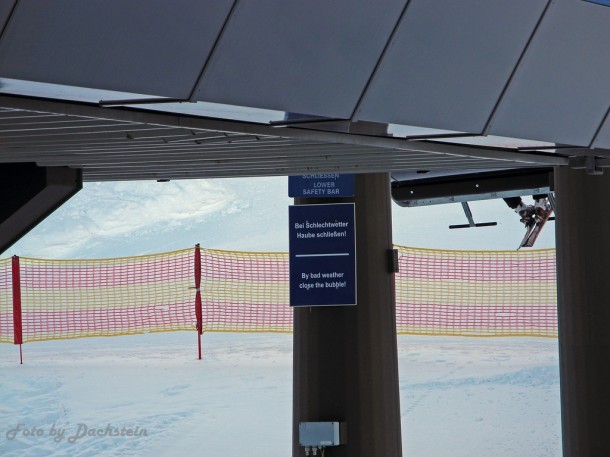 Feinstes Englisch - Prämiertes Schild an der 6er Sesselbahn Kreuzkogel