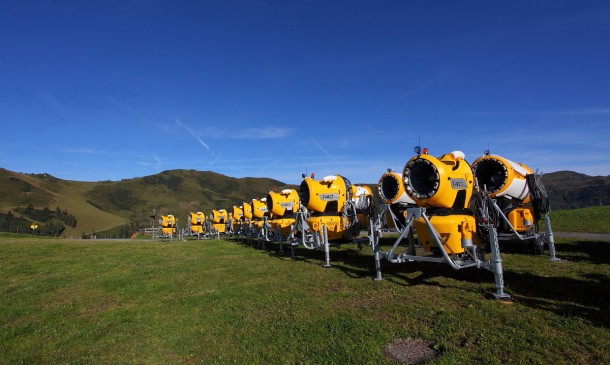 Eine Armee von Schneeerzeugern im Großarltal