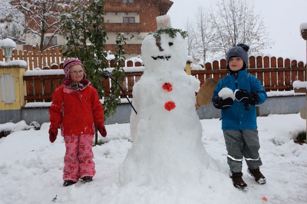 Unser erster Schneemann dieses Winters