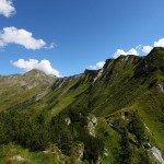 Während dem Abstieg der Blick zurück zum Schöderhorn