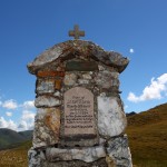 Marterl zu Ehren von Josef Ebner (Oberbichl) oben am Murtörl