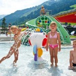 Schwimmbad_Kinder_1