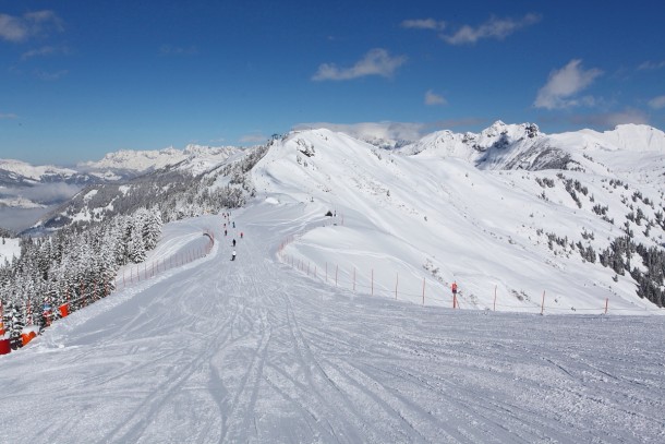 Gestern am Kreuzkogel: So herrlich zeigt sich das Großarltal jetzt zum Sonnenskilauf.