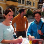 Die Bäuerin von der Bichlalm (rechts) mit Tochter Kathi, lange Sennerin auf der Bichlalm