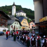 Einzug der Kinder-Volkstanzgruppe Großarltal