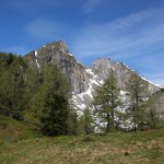 Blick von der ersten Anhöhe zu Höllwand und Sandkogel, ganz rechts Ameisenhaufen