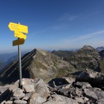 Wegweiser am Anstieg zum Weinschnabel