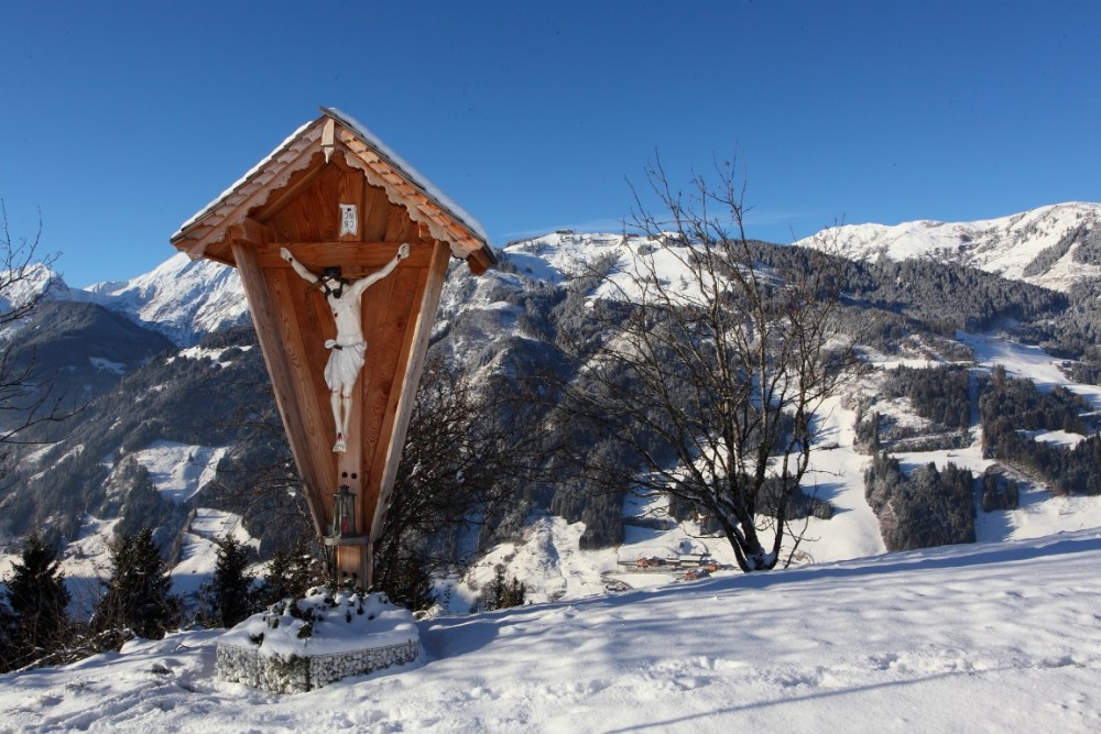 Wintermorgen Großarltal 28. November 2015 - Kreuz bei Stadluck